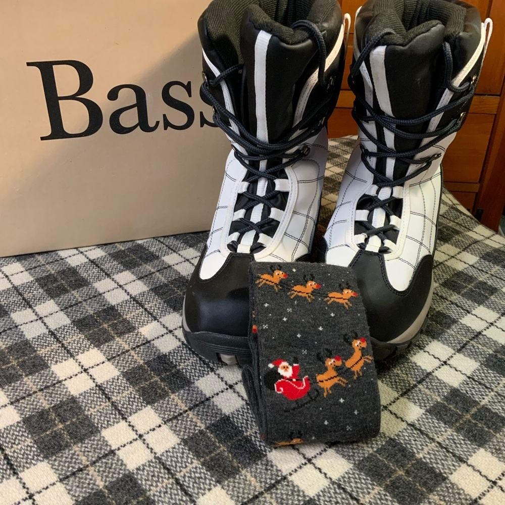 Bass White and Black Waterproof Snow Boots